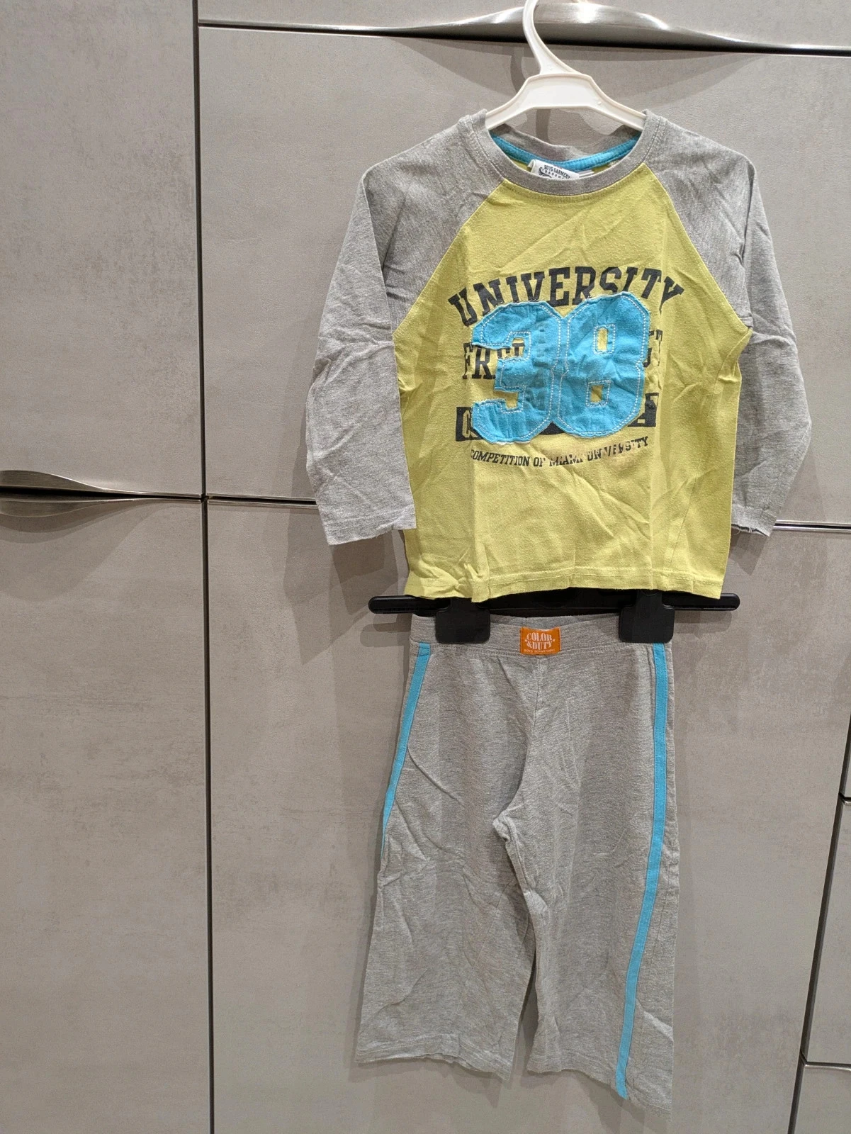 Pyjama 2 pièces taille 3 ans – photo 2